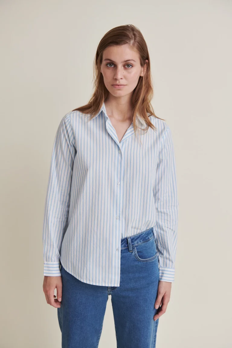 Aya shirt shirts ba496 01 687 birch alaskan blue 1 1650x crop center