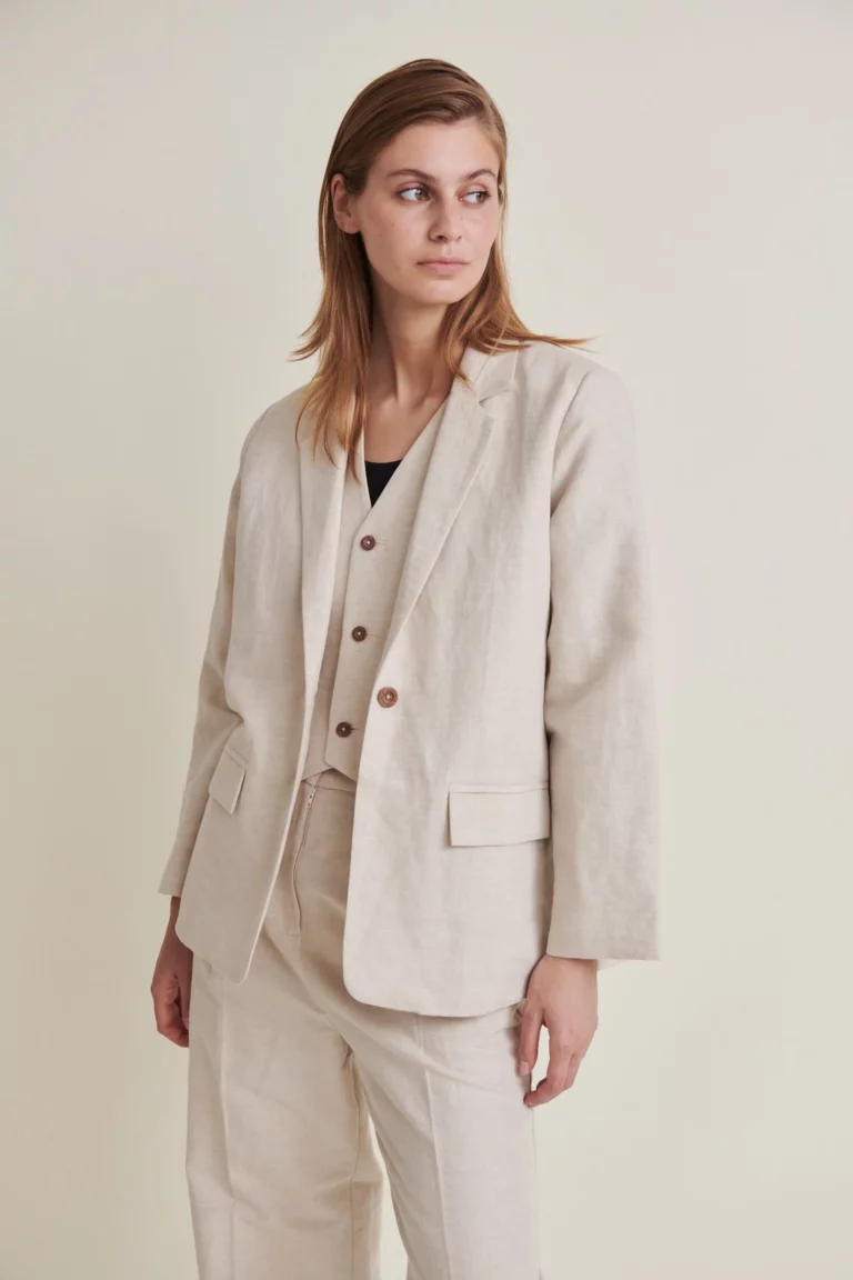 Nata jacket jackets ba552 01 100 natural melange 1650x crop center