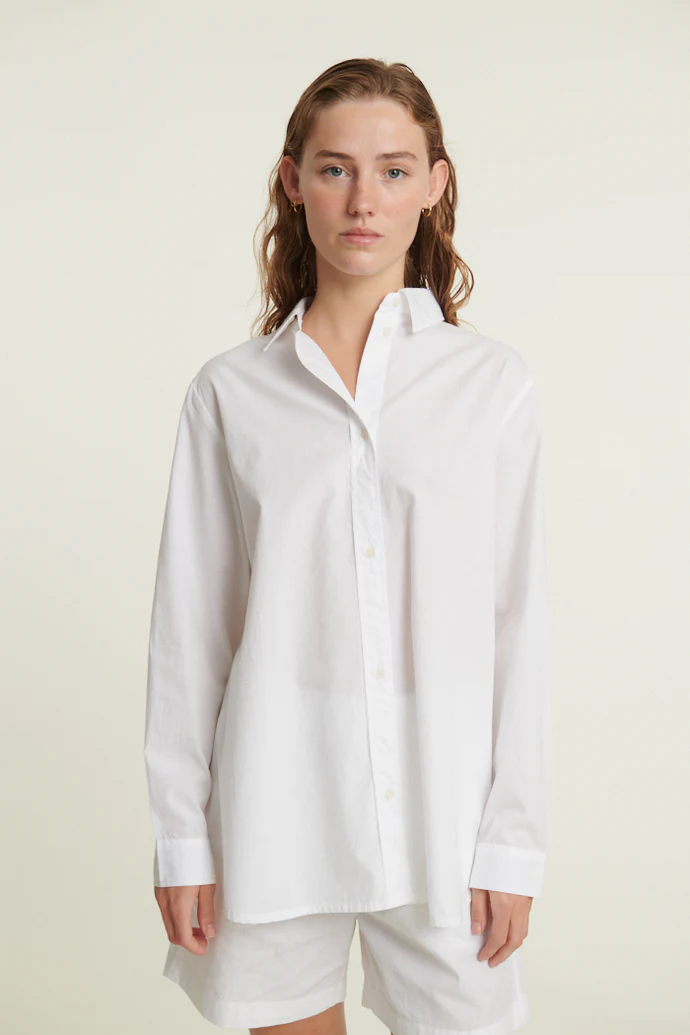 Vilde classic shirt shirts ba416 23 423 bright white 7 690x crop center